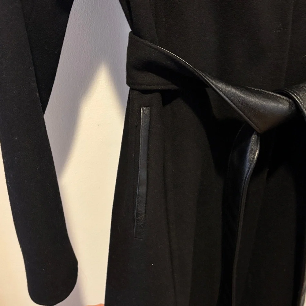 Preston & York Black Trench Coat with Fur Collar - Picture 7 of 7